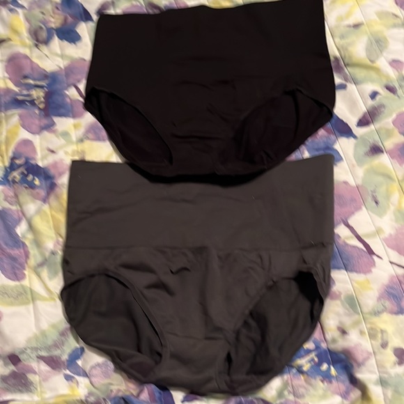 Yummie Tank & Panties - Picture 3 of 3